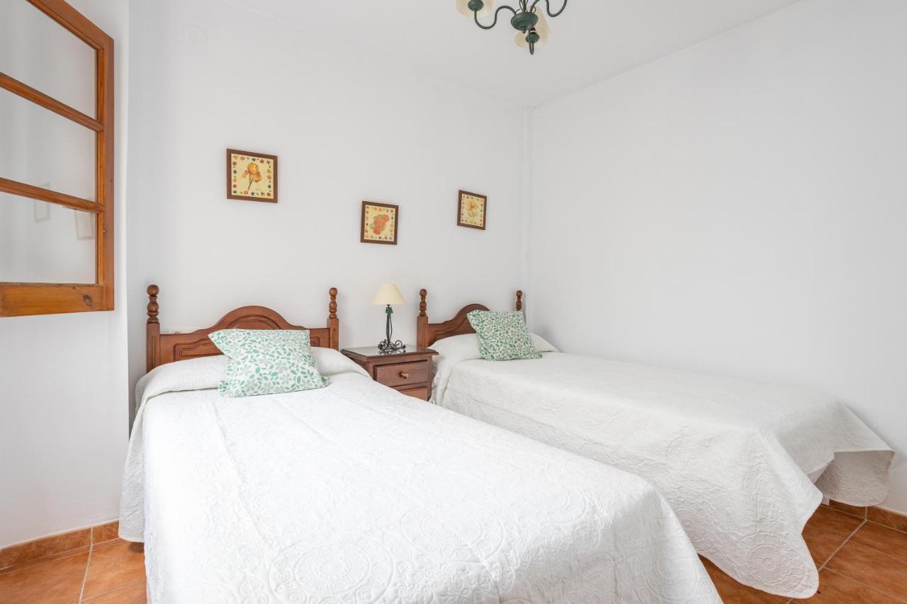 Apartment Nieves 2 เนร์คา ภายนอก รูปภาพ